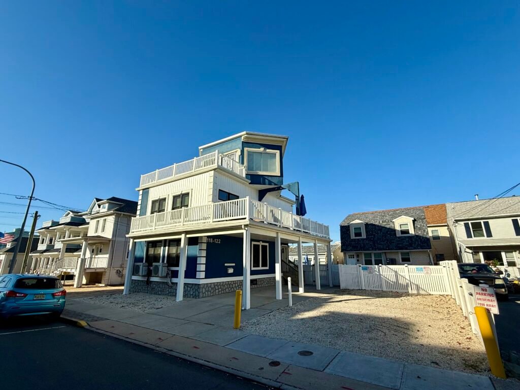 5 BR Sand Castle Home