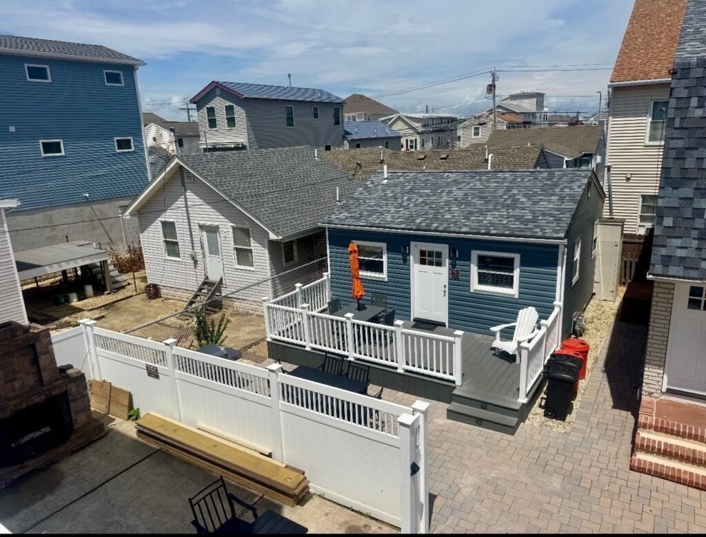 2 BR Screen Door Cottage
